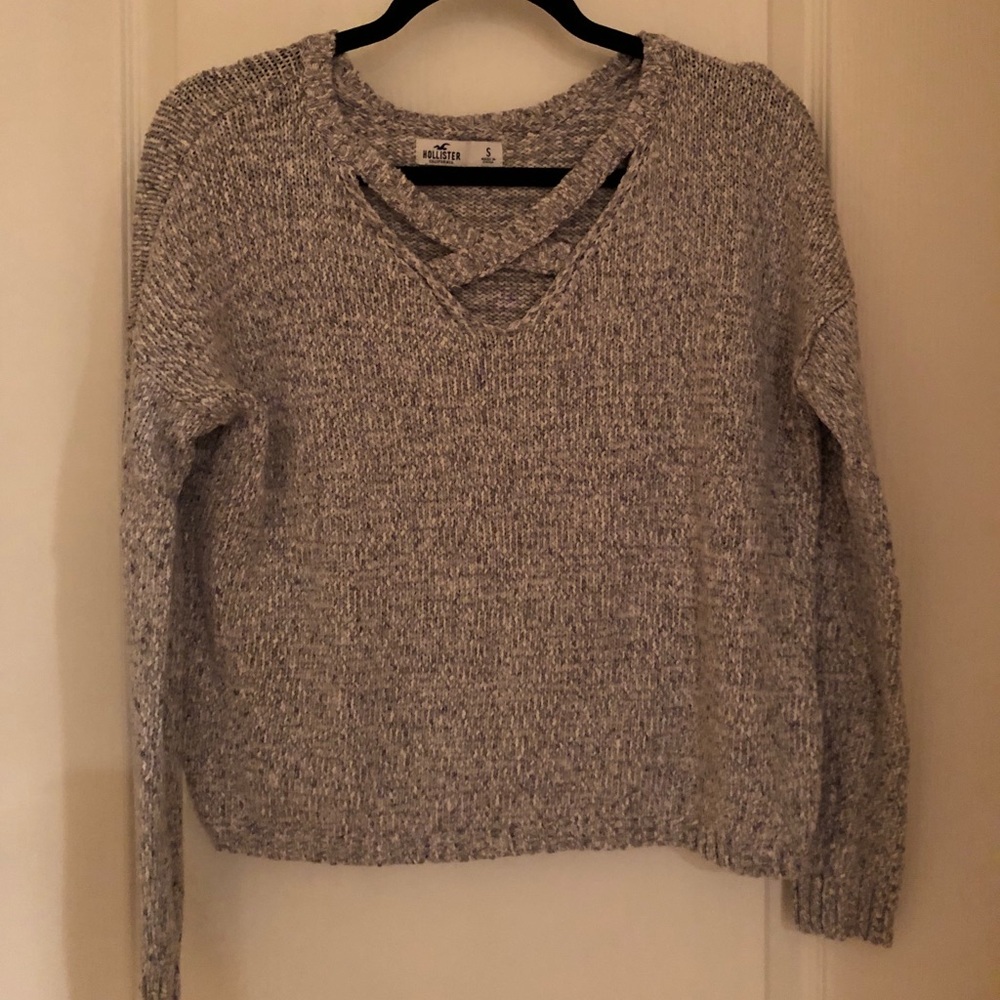 Hollister sweater